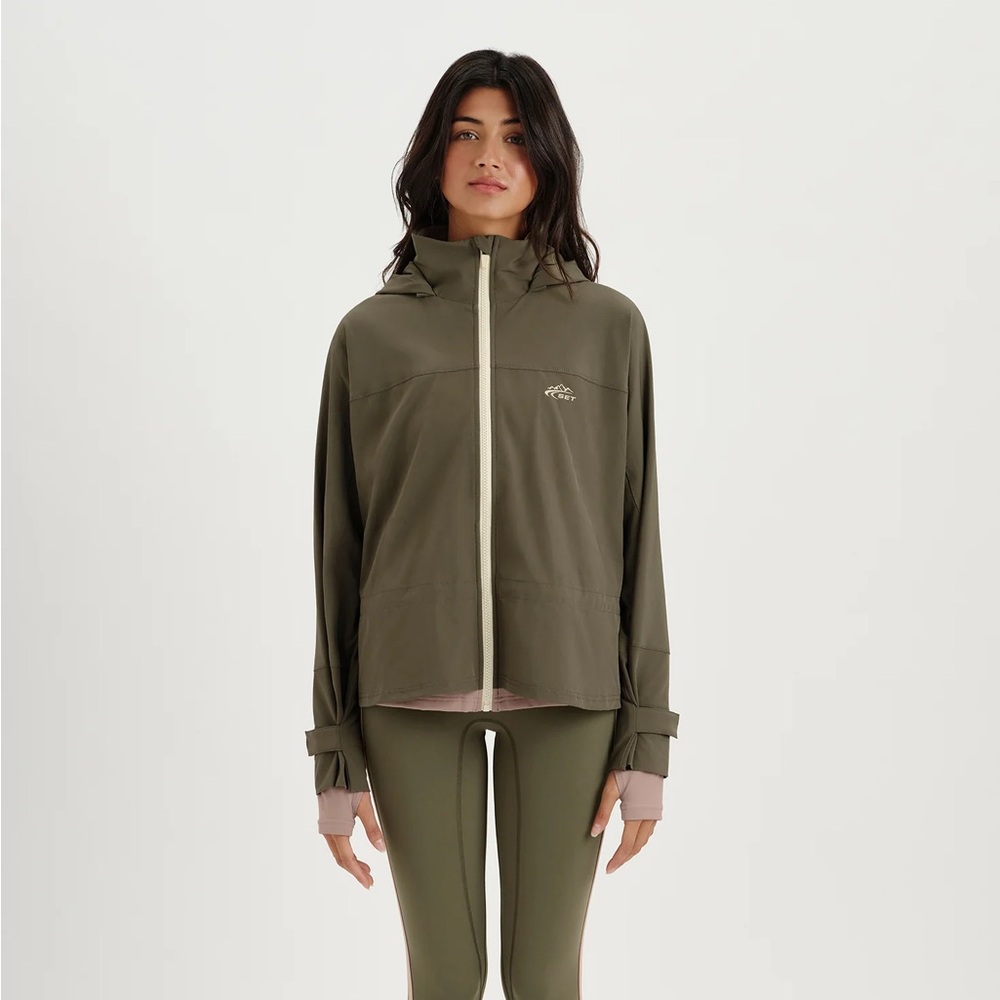 SET Active Duet Cinched Windbreaker in Sedona - Limited Edition No Service Drop